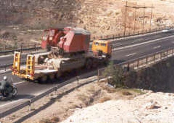 Transporte grúa sin pluma